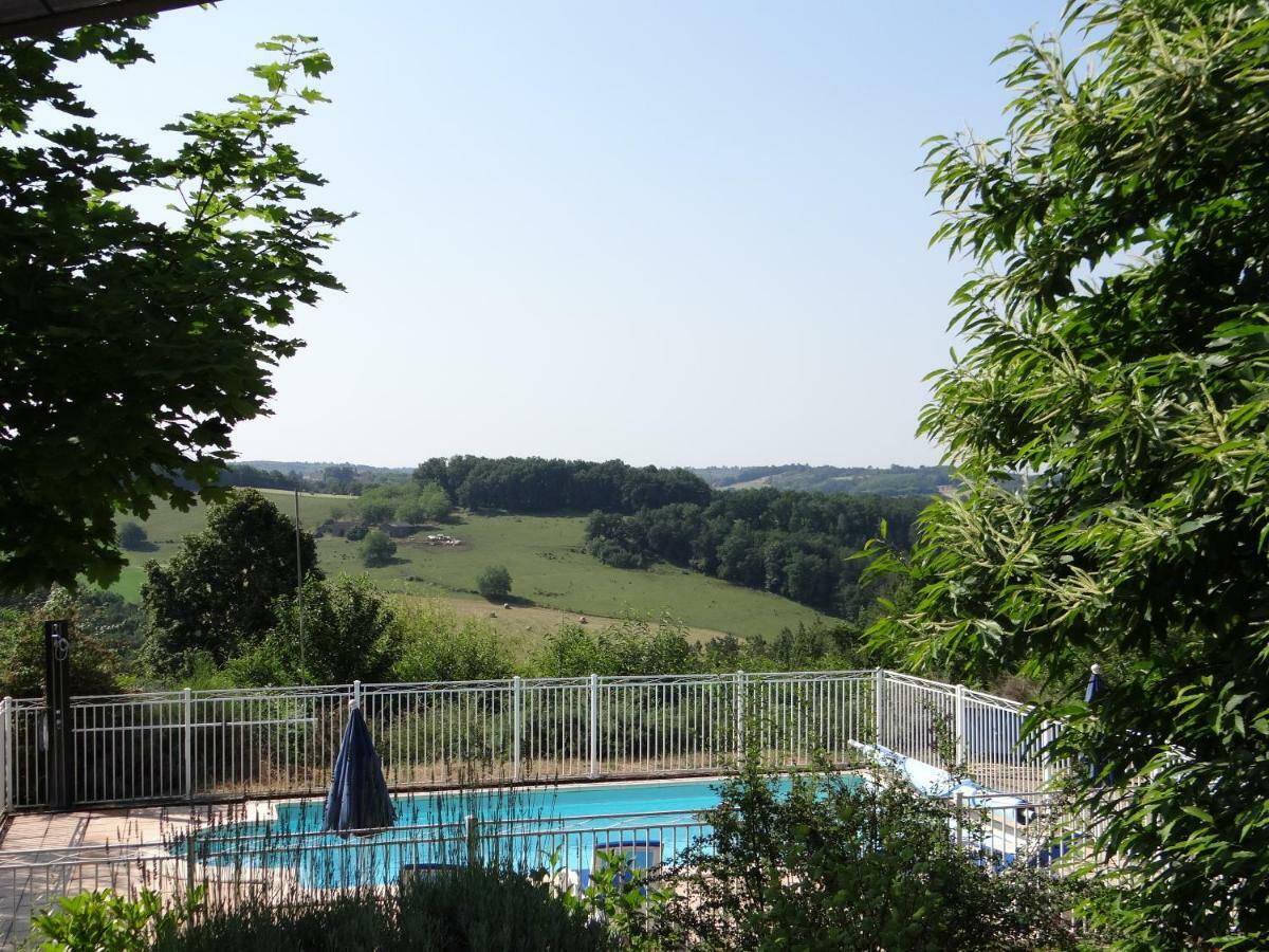 Les Hauts Du Coustalier Doissat Exterior foto